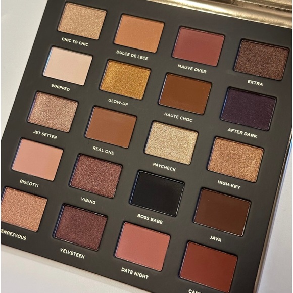 🆕ICONIC LONDON Booming & Gleaming Eyeshadow Palette - Picture 3 of 8
